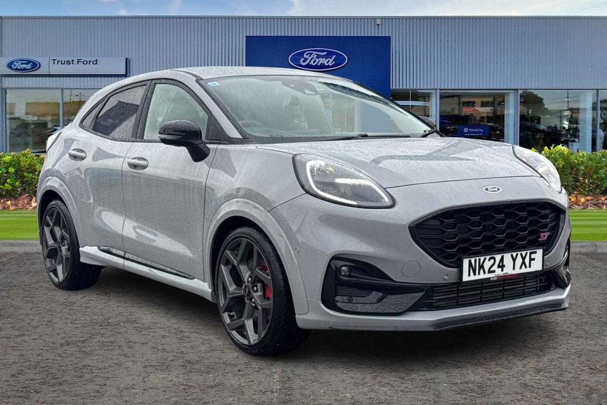 Ford Puma listing photo