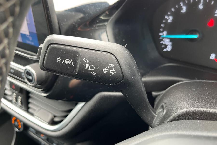 Ford FIESTA Photo autoimg-e9a782a930537a564f89f0b20cab0fe57ba811e0.jpg