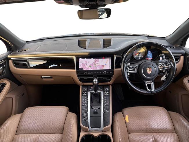 PORSCHE Macan Photo 10