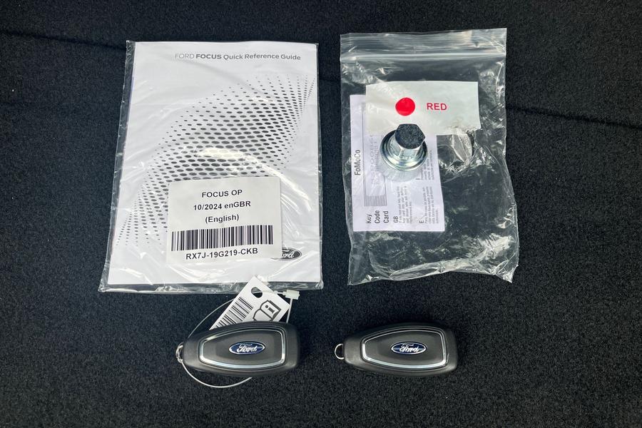 Ford FOCUS Photo autoimg-e9a9c71f22bef37ba273cb548063131bf808a7b5.jpg