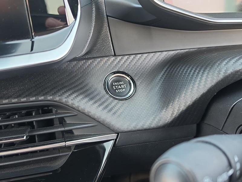 Used Peugeot E-2008 YB71SKU 37