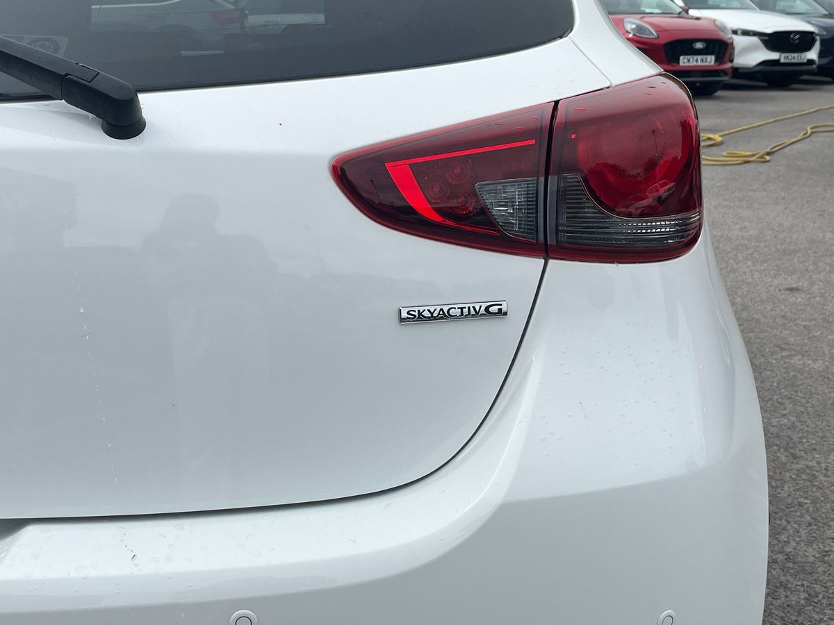 Mazda Mazda2 Photo 20