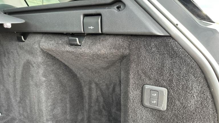 Used Land Rover Range Rover Sport KM71MDV 27