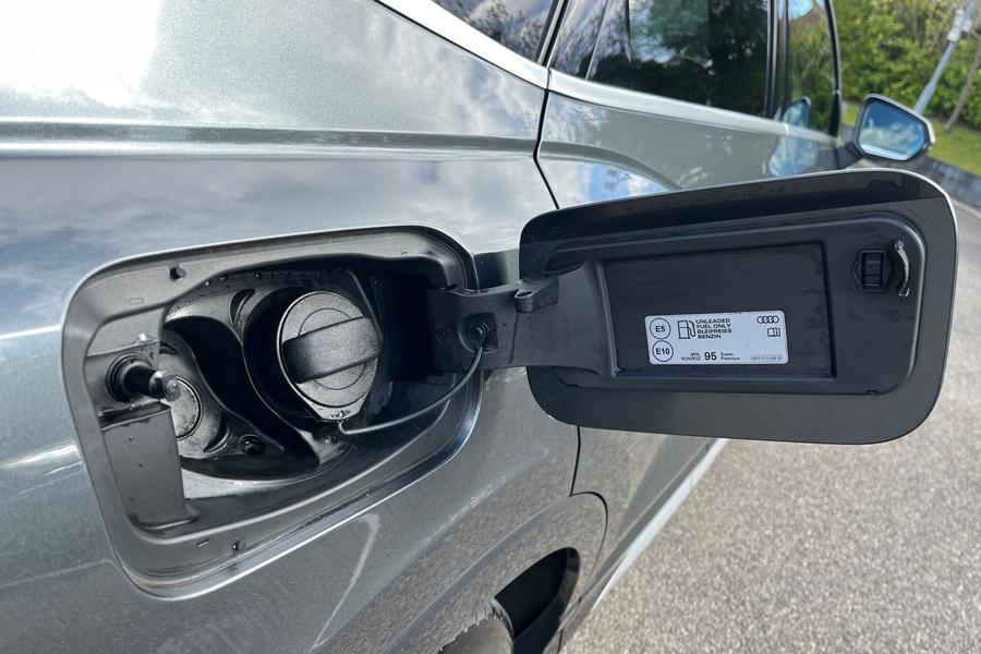 Audi Q3 Photo autoimg-e9b7d8ddf59857580ed1b6f8087ceaa781c51a77.jpg