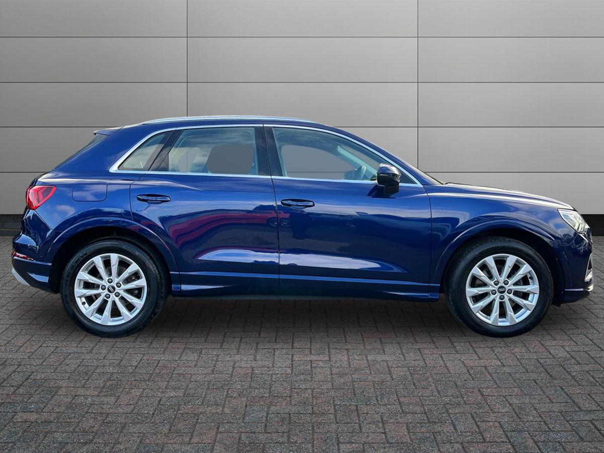 Audi Q3 Photo 5