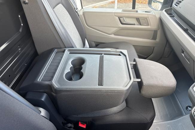 VOLKSWAGEN Crafter Photo 49
