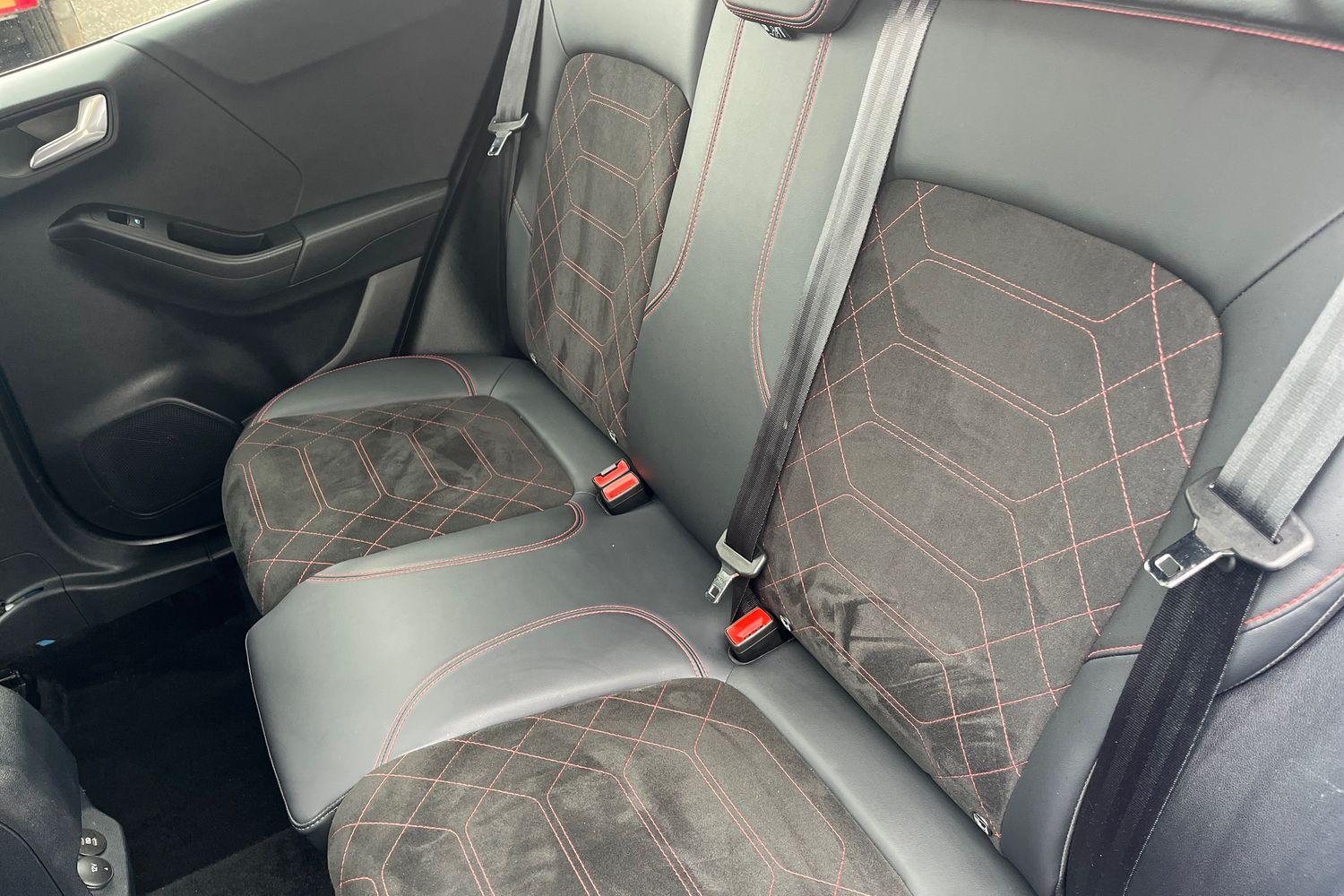 Ford PUMA Photo 19