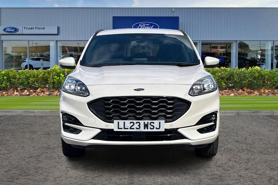 Ford Kuga Photo autoimg-e9bddbdffb61174aac973003dd0e34175cd03745.jpg