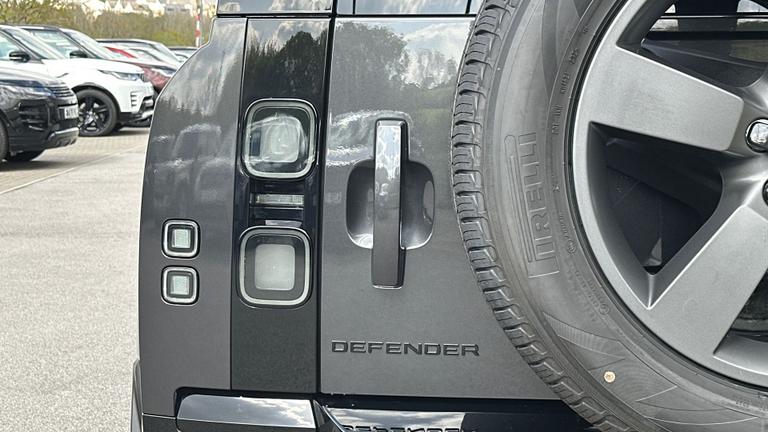 Used Land Rover Defender WF75HSC 26