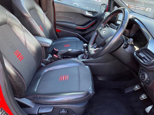 Ford Fiesta Photo 28