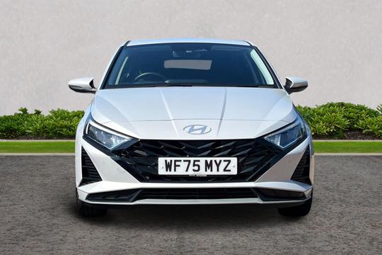 Hyundai i20 Photo autoimg-e9c579f1fd71eaf16b3c41f070b413304b18385e.jpg