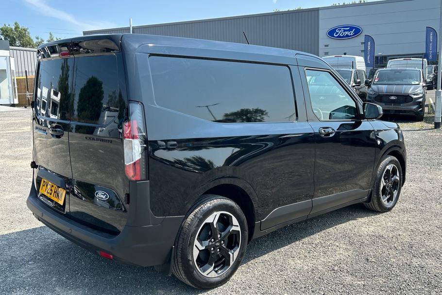 Used Ford TRANSIT COURIER PY25HWW 8