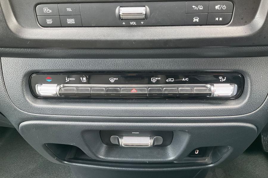 Mercedes-Benz VITO Photo autoimg-e9cf4706bb2e5ab39069fb8545b0b6fe08ba5c71.jpg