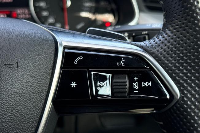 AUDI A6 Avant Photo 17