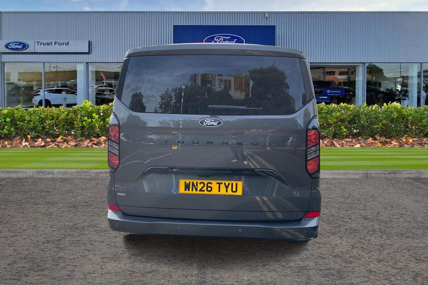 Ford TOURNEO CUSTOM Photo 12