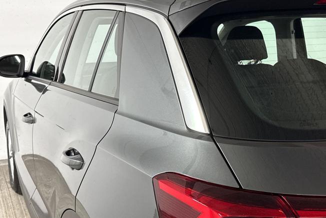 VOLKSWAGEN T-Roc Photo 26