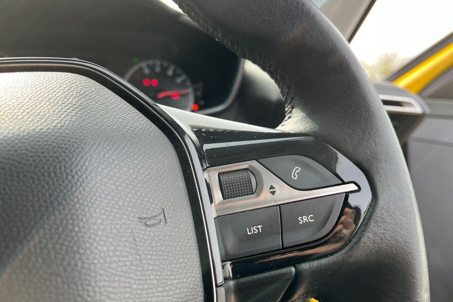 Peugeot 208 Photo 25