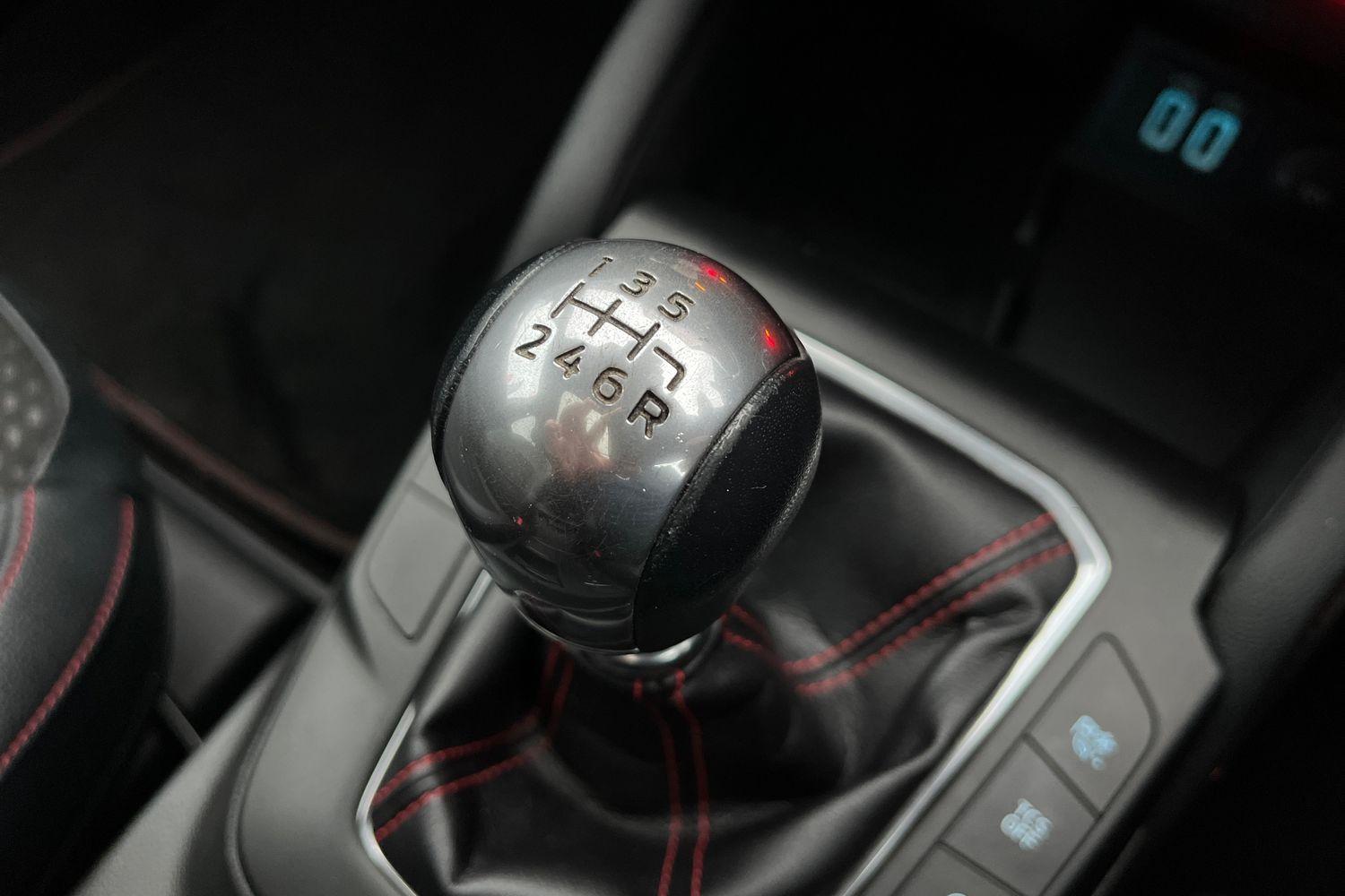 Ford Focus Photo 32
