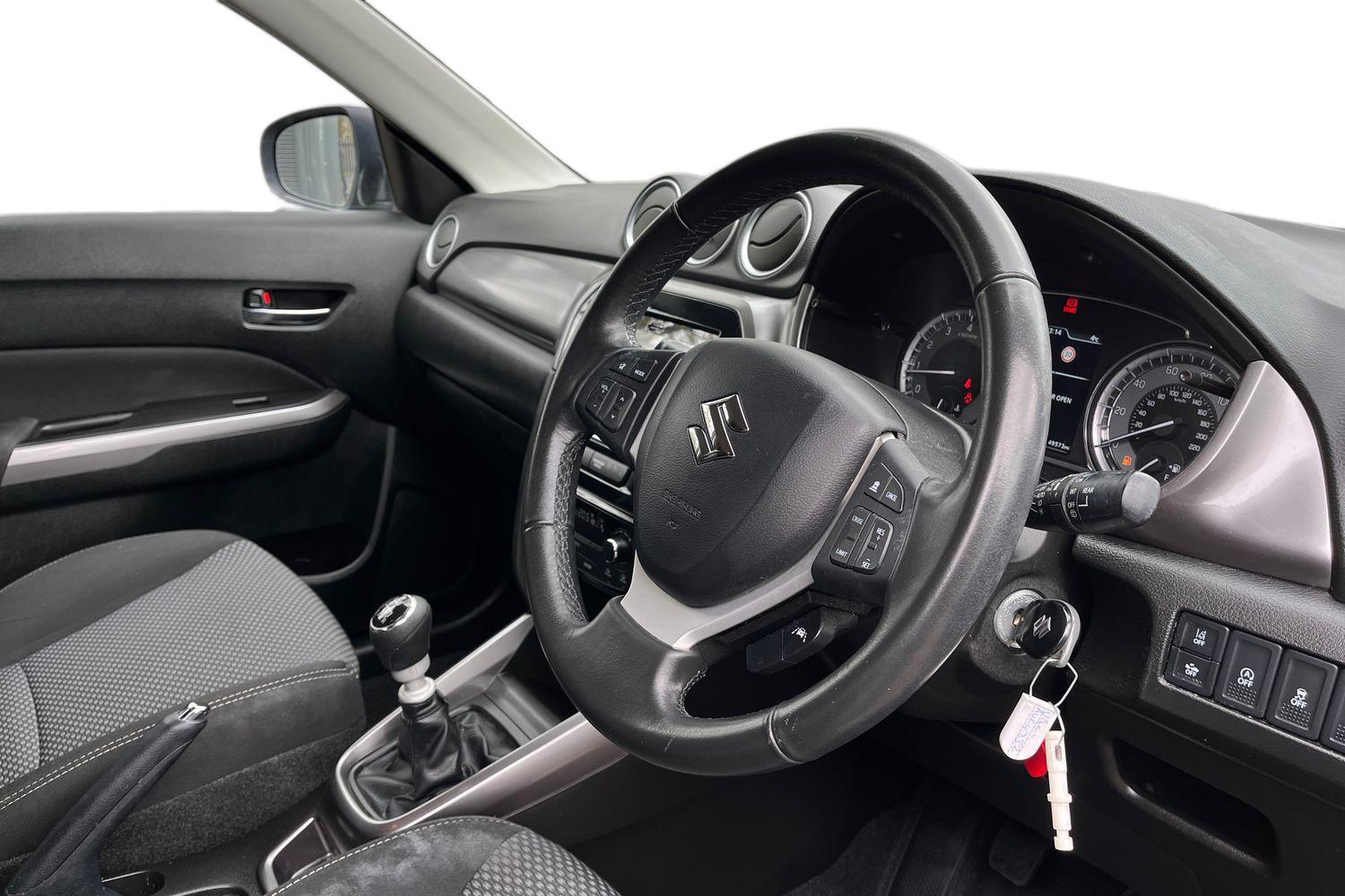 Suzuki Vitara Photo 8