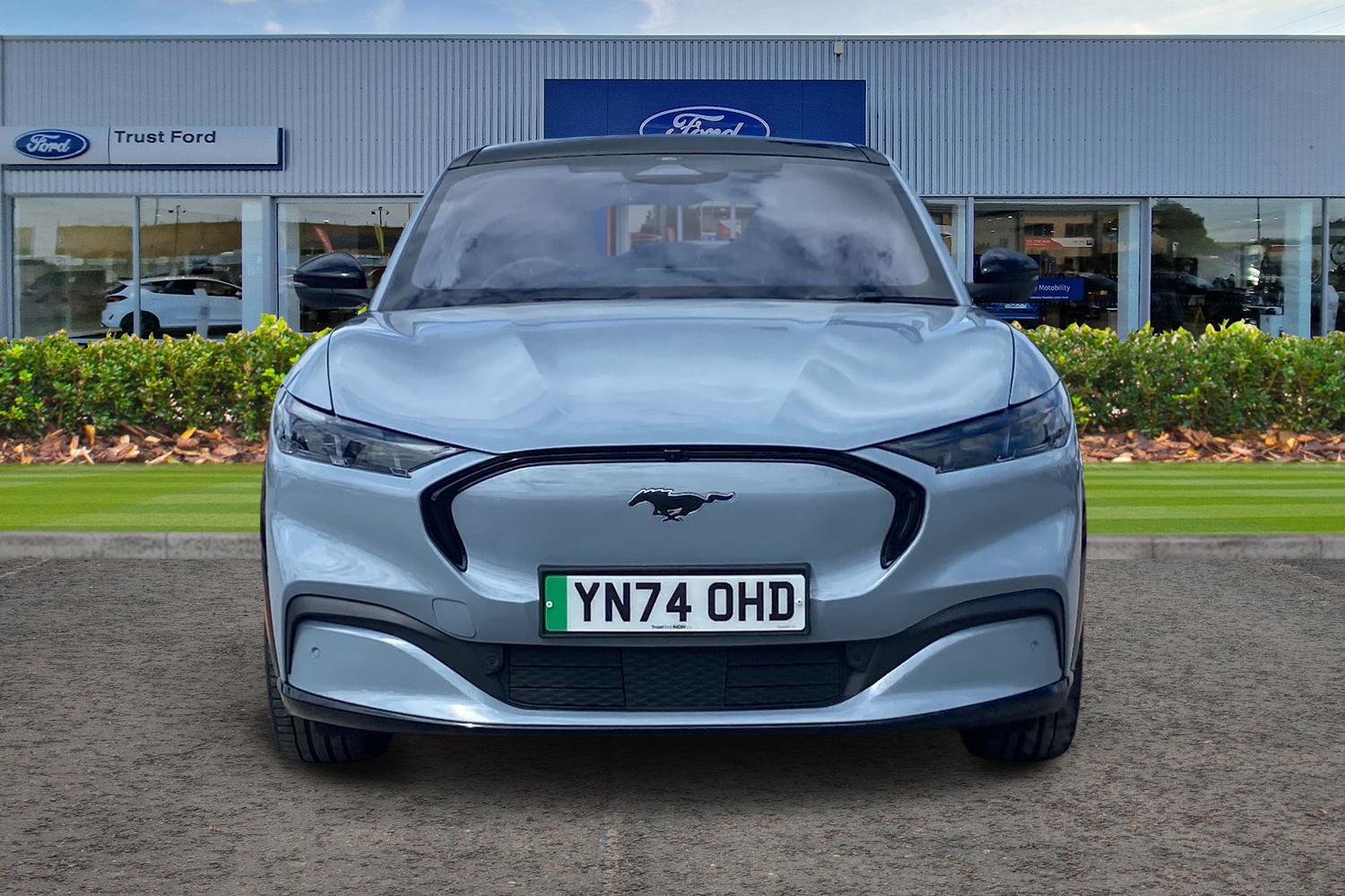 Ford Mustang Mach-E Photo 5