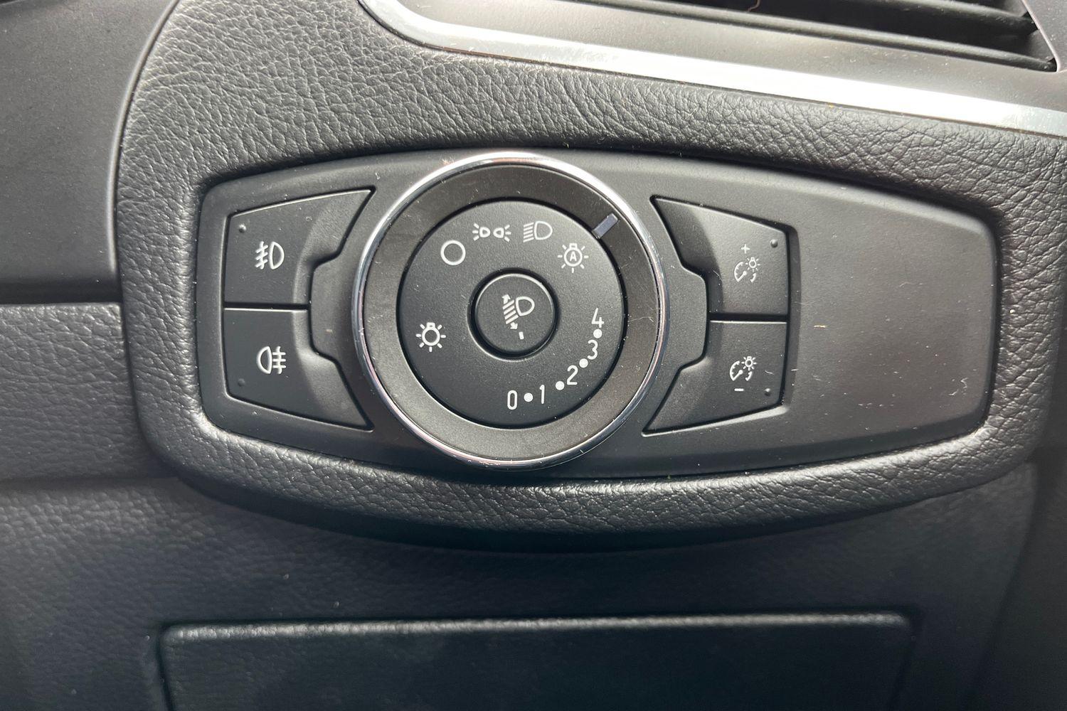 Ford GALAXY Photo 22