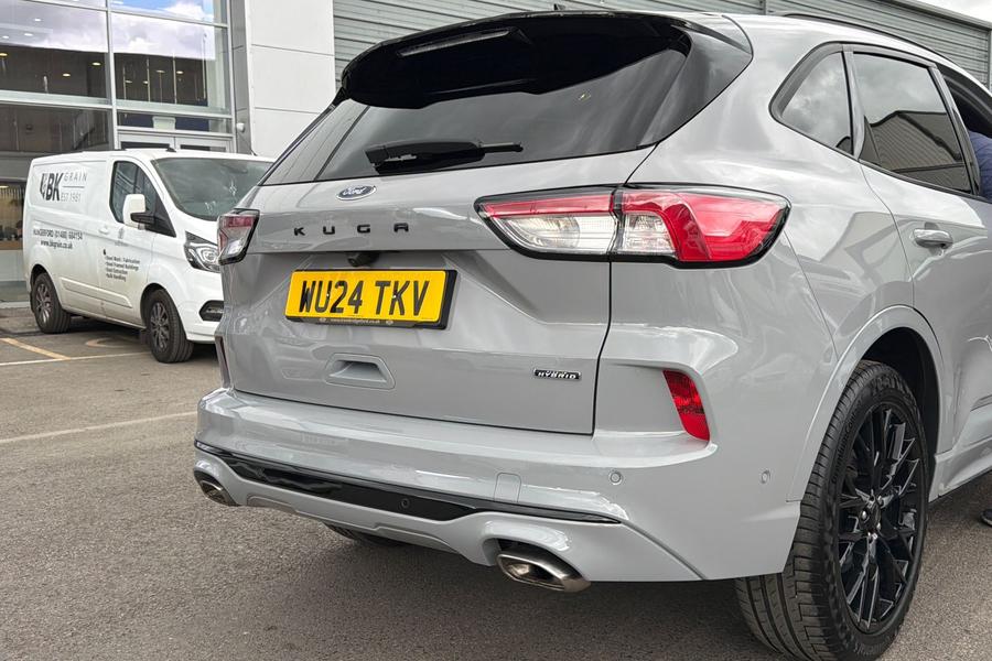 Ford KUGA Photo autoimg-e9e1a624543a25e51bad92b772183fd604ccf2fb.jpg