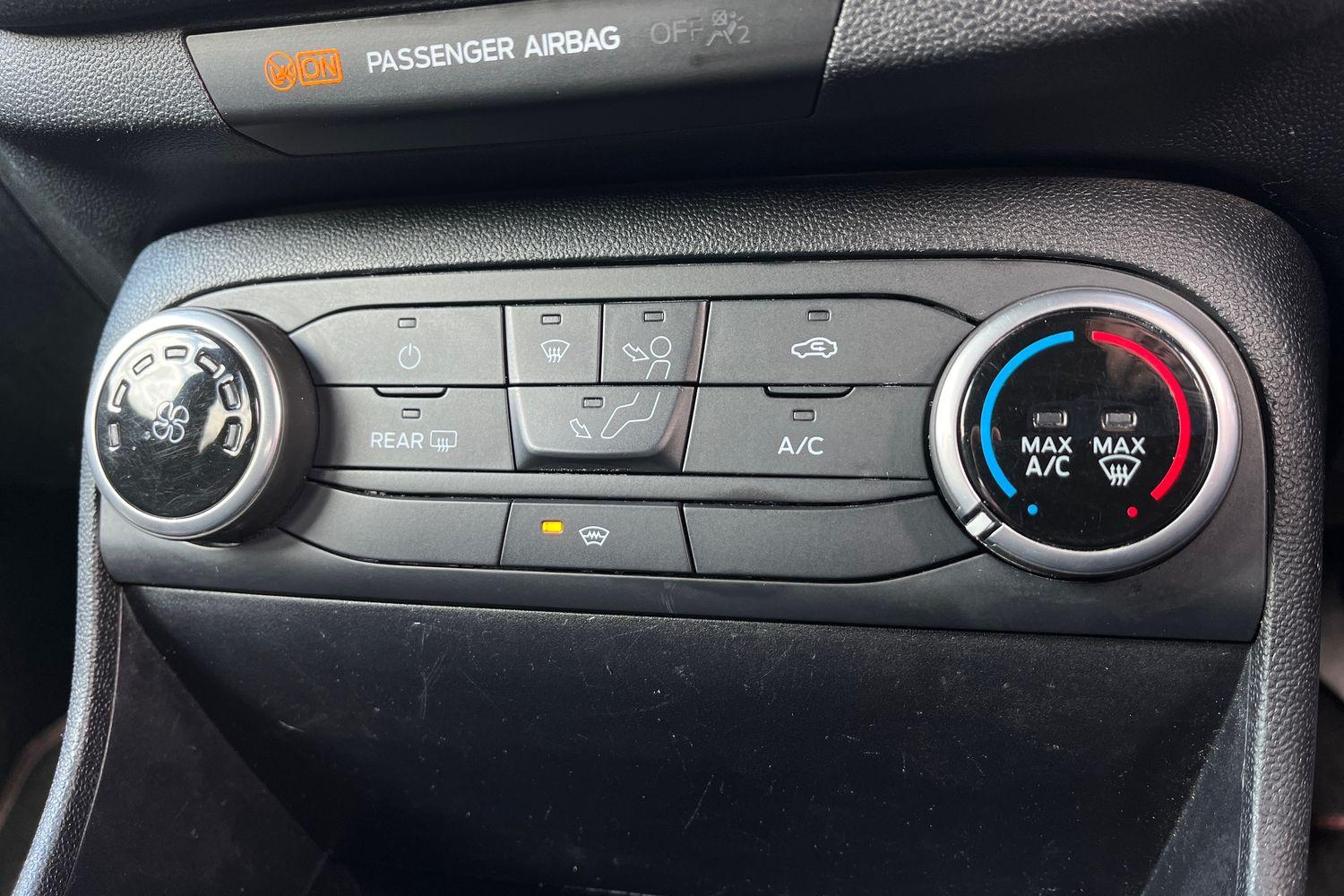 Ford Fiesta Photo 30