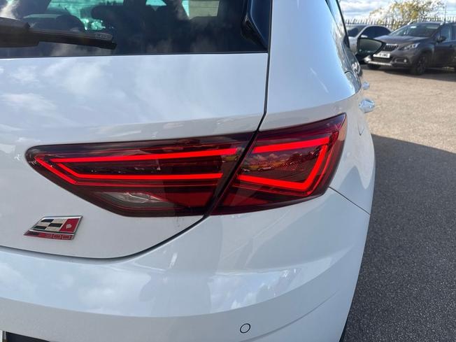 SEAT Leon Photo 18