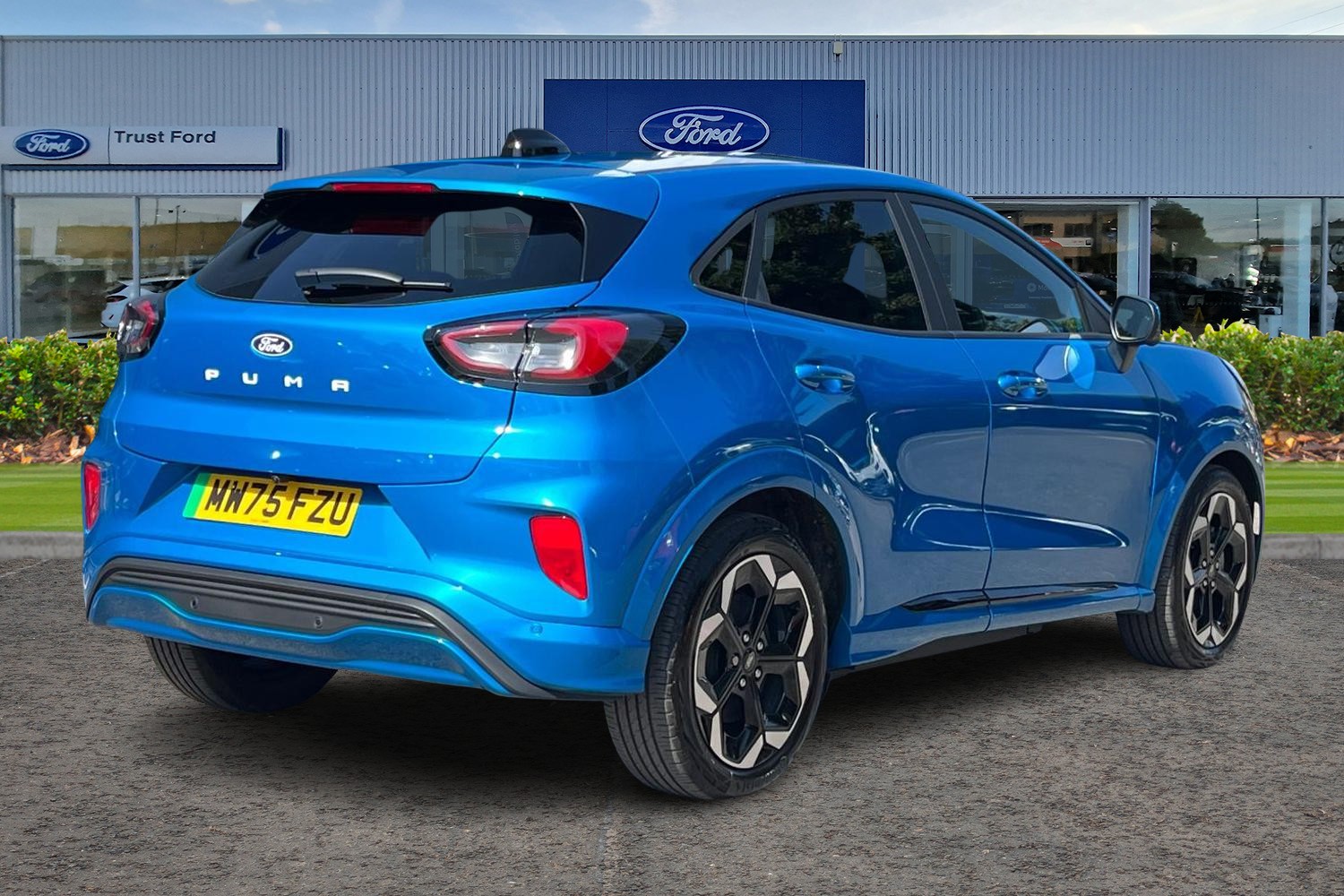 Ford PUMA GEN-E Photo 3