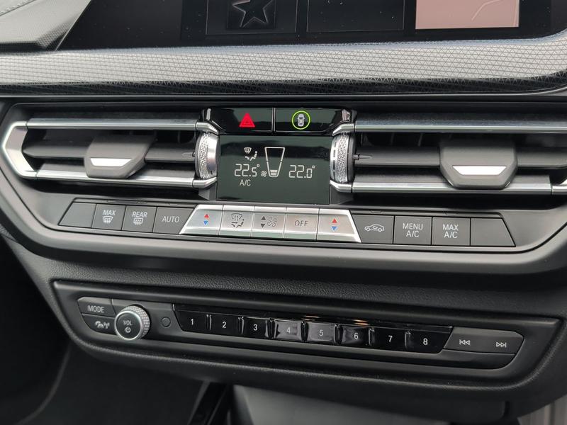 Used BMW 1 Series YG20AEF 23