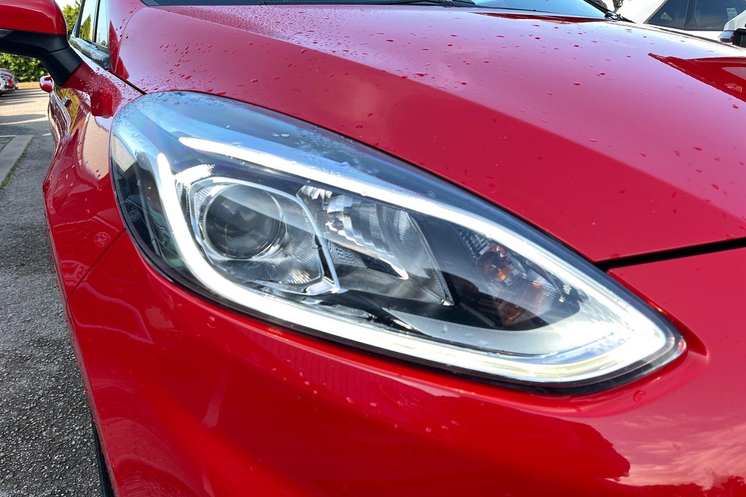 Ford FIESTA Photo 36