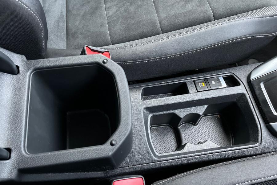 Volkswagen T-Roc Photo autoimg-e9ee9b73d33901886eb0489687f31002e9ec3732.jpg