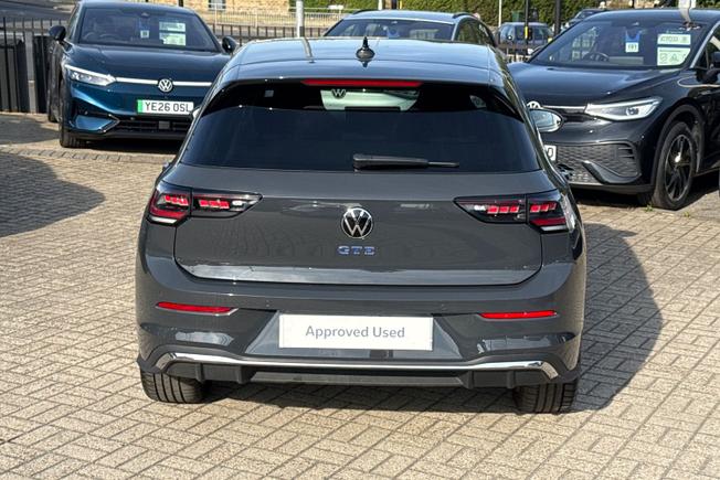 Volkswagen Golf Photo 34
