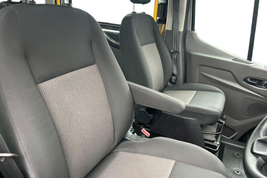 Ford TRANSIT Photo autoimg-e9f5d24c0d12d8daf4ca10a812f47bf9d1301f3b.jpg