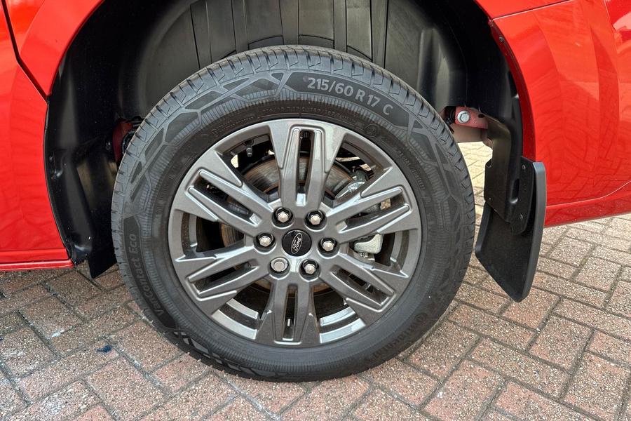 Ford Tourneo Custom Photo autoimg-e9f92e5b37c0750809ef33ee964e04349f7cb57d.jpg