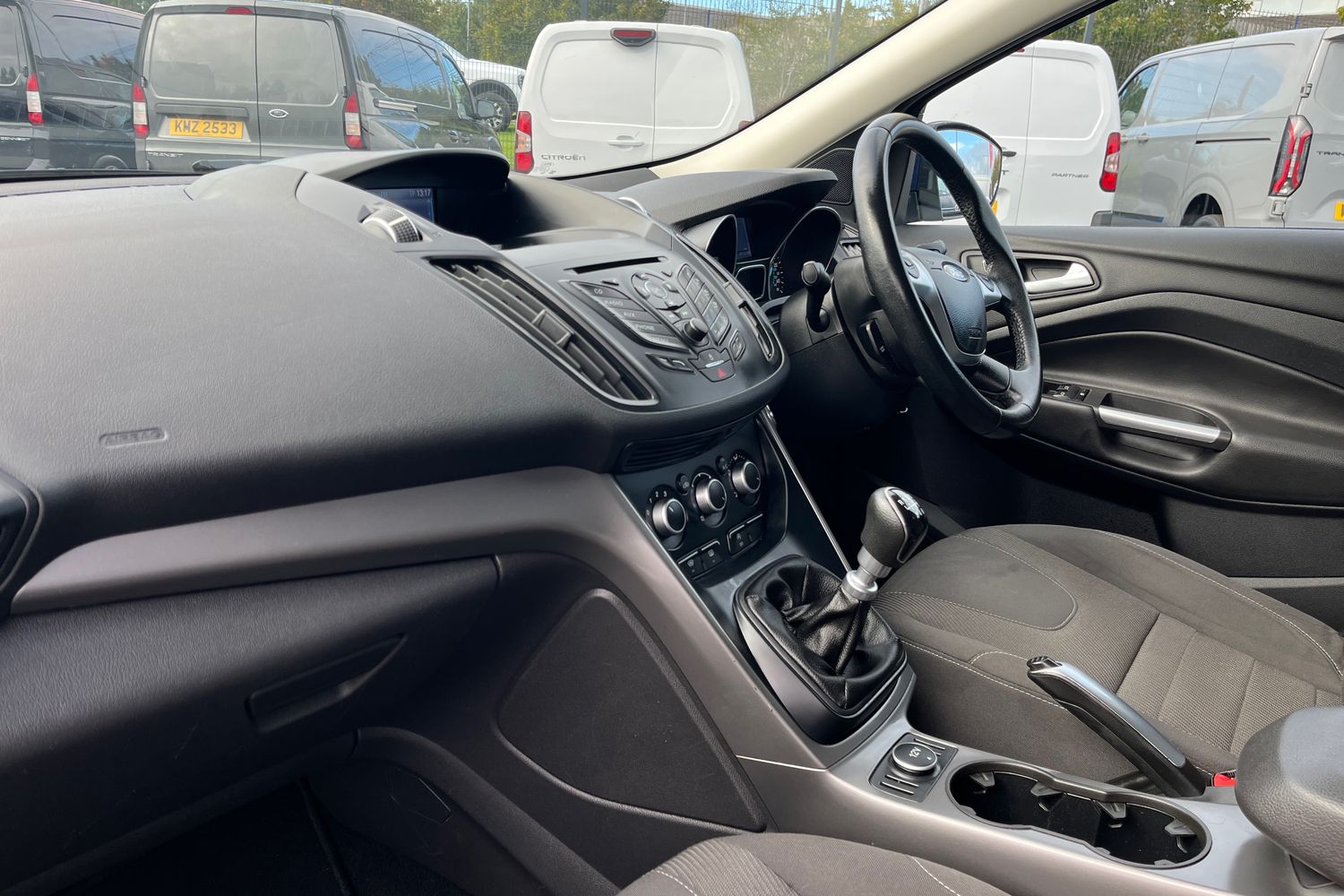 Ford KUGA Photo 17
