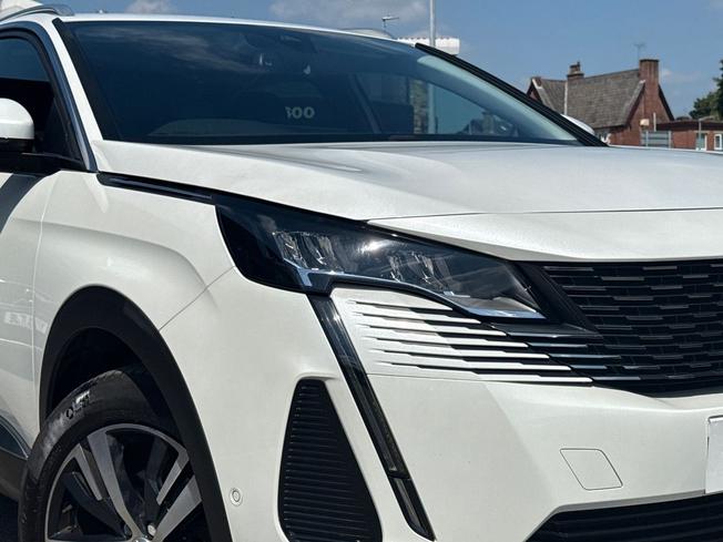 PEUGEOT 5008 Photo 19