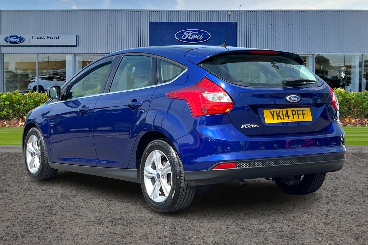Ford FOCUS Photo 1