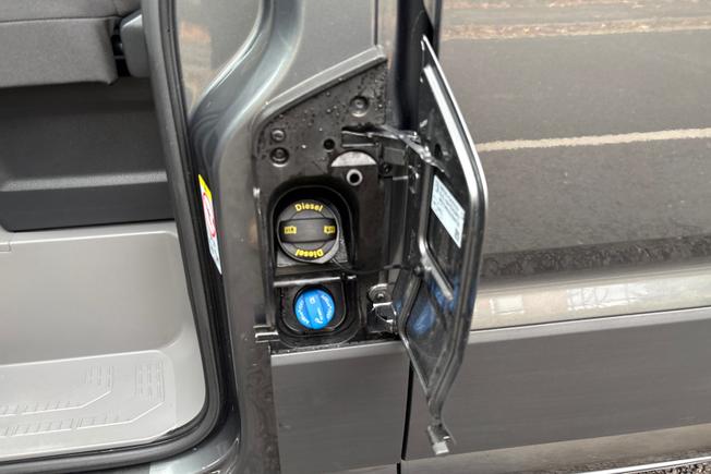 VOLKSWAGEN Crafter Photo 22