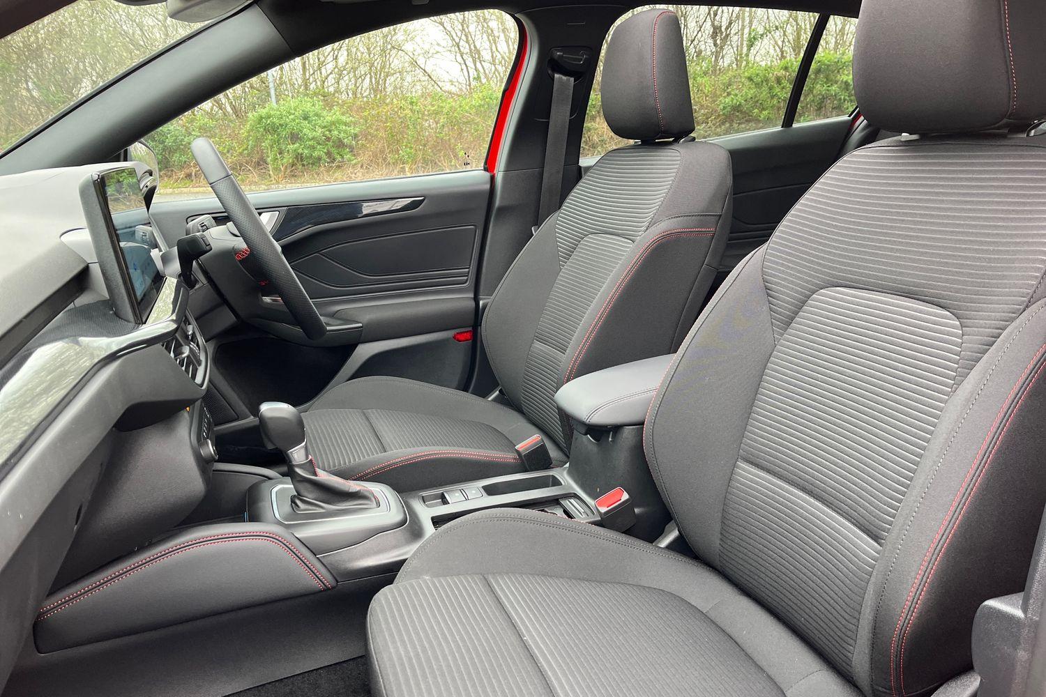 Ford FOCUS Photo 18