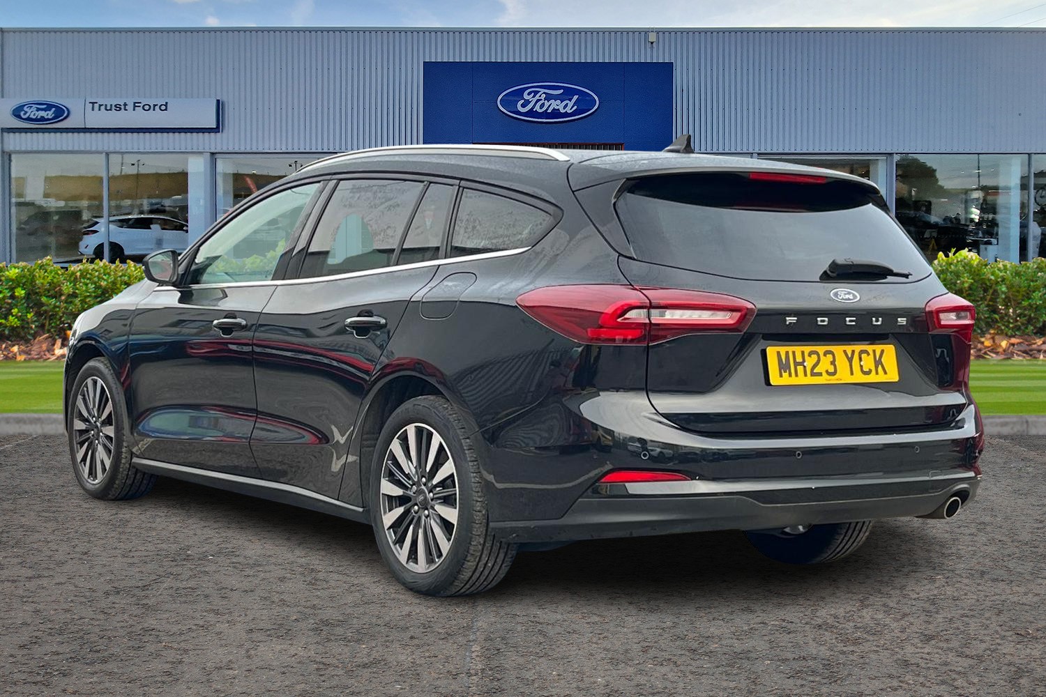 Ford FOCUS Photo 1