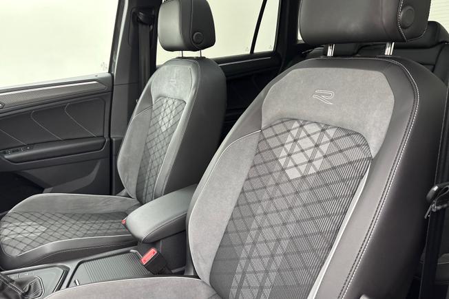 VOLKSWAGEN Tiguan Photo 29
