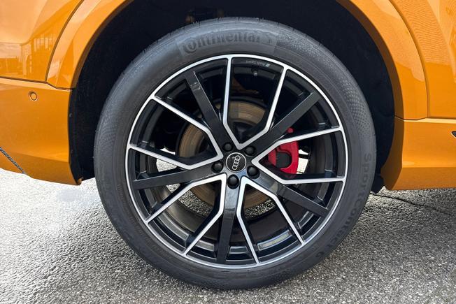 Audi SQ8 Photo 32