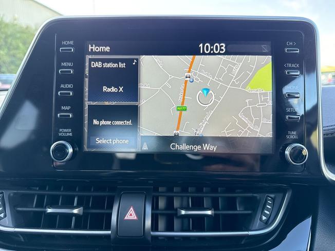 TOYOTA C-Hr Photo 40