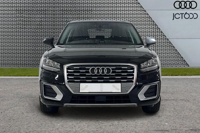 AUDI Q2 Photo 8