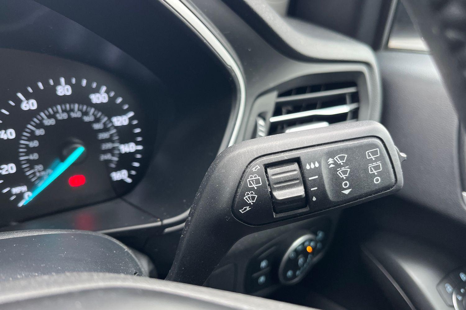 Ford FOCUS Photo 14