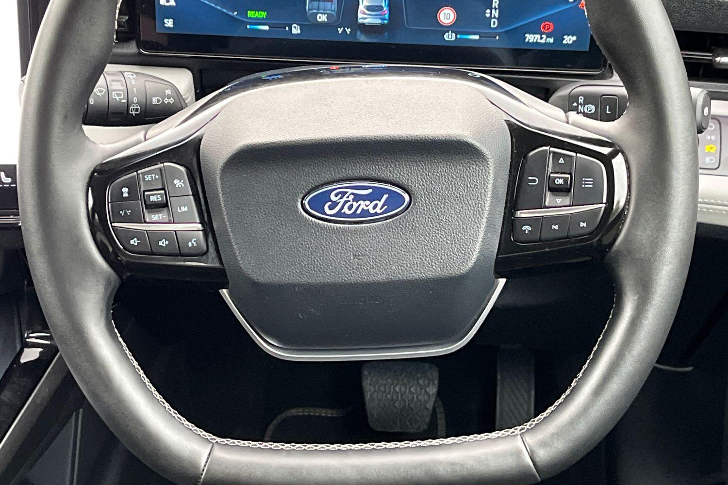 Ford Puma Gen-E Photo 11