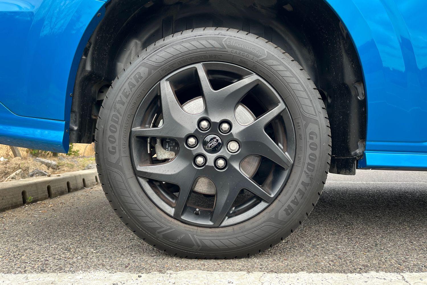 Ford E-Transit Custom Photo 23