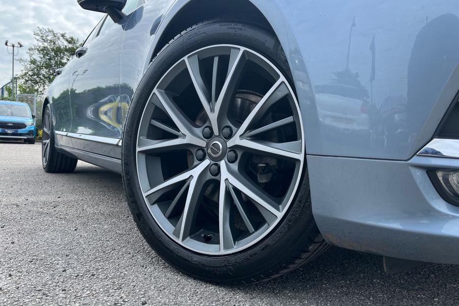 Volvo V90 Photo autoimg-ea20393faad7dbc00879eeedd015a7026ab6f836.jpg
