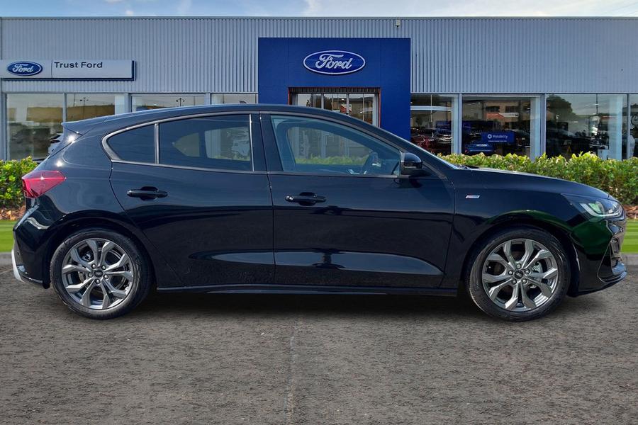 Ford FOCUS Photo autoimg-ea2056703fd8eec536cd17429cf1fc00fca61401.jpg